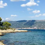 Okuka سبليت