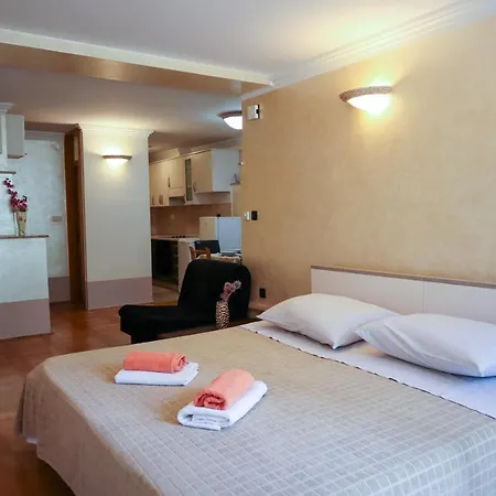 Апартаменти Okuka