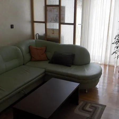 Okuka Lägenhet Split